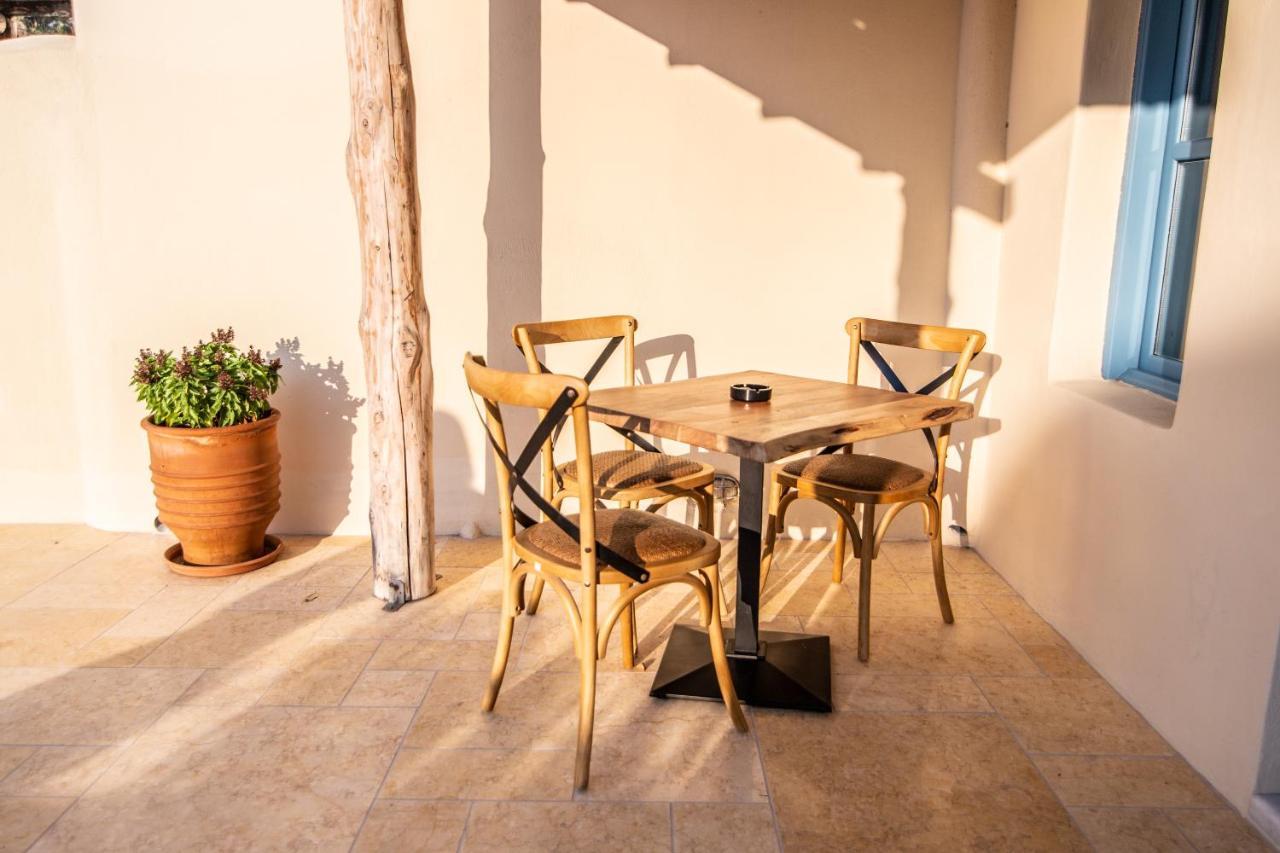 פריסה Black Rose Beach Suites מראה חיצוני תמונה